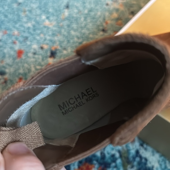 Michael Kors suede boots size 8.5 Brown. Worn one time. - Picture 10 of 13